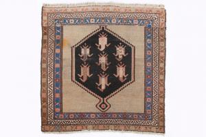 Alfombra persa Malayer Mishan, 118x112,5 cm, principios del siglo XX.